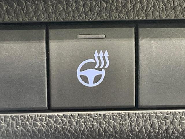 RAV4 G Zパッケージ 4WD 禁煙車 ルーフレール 純正9型ナビ 衝突軽減 レーダークルーズ 合皮レザー パワーシート シートメモリー シートヒーター ステアリングヒーター 電動リア LEDヘッド バックカメラ ETC(9枚目)