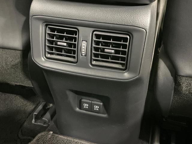 RAV4 G Zパッケージ 4WD 禁煙車 ルーフレール 純正9型ナビ 衝突軽減 レーダークルーズ 合皮レザー パワーシート シートメモリー シートヒーター ステアリングヒーター 電動リア LEDヘッド バックカメラ ETC(35枚目)