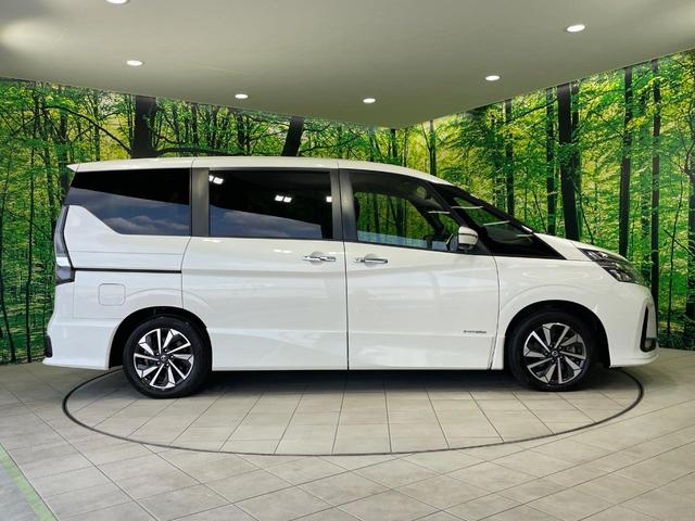 セレナ ハイウェイスターＶ　禁煙車　純正１０型ナビ　後席モニター　アラウンドビュー　プロパイロット　衝突軽減　両側電動ドア　パーキングアシスト　ステアリングヒーター　クリアランスソナー　ＬＥＤヘッド　ＥＴＣ　純正１６インチアルミ（24枚目）