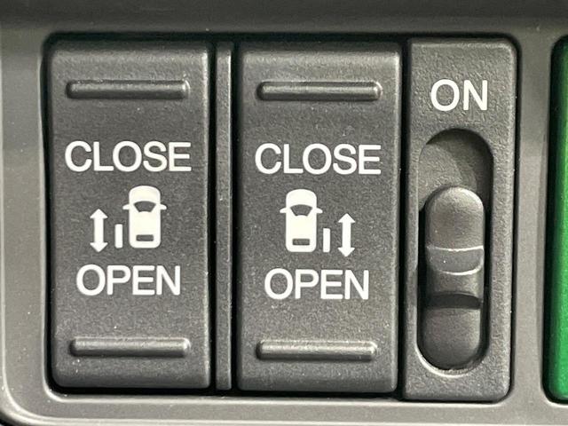 オデッセイハイブリッド ハイブリッドアブソルート・ホンダセンシング 禁煙車 純正9型ナビ 後席モニター ホンダセンシング レーダークルーズ 両側電動ドア ハーフレザー パワーシート LEDヘッド バックカメラ ETC 純正17インチアルミ スマートキー(8枚目)