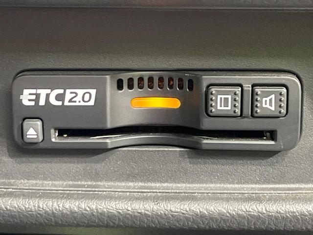 オデッセイハイブリッド ハイブリッドアブソルート・ホンダセンシング 禁煙車 純正9型ナビ 後席モニター ホンダセンシング レーダークルーズ 両側電動ドア ハーフレザー パワーシート LEDヘッド バックカメラ ETC 純正17インチアルミ スマートキー(10枚目)