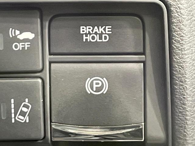 オデッセイハイブリッド ハイブリッドアブソルート・ホンダセンシング 禁煙車 純正9型ナビ 後席モニター ホンダセンシング レーダークルーズ 両側電動ドア ハーフレザー パワーシート LEDヘッド バックカメラ ETC 純正17インチアルミ スマートキー(45枚目)