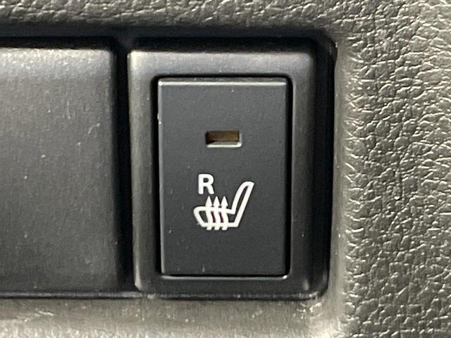 スペーシアカスタム ハイブリッドＸＳ　禁煙車　フローティング９型ナビ　スズキセーフティサポート　両側電動ドア　ハーフレザー　シートヒーター　クリアランスソナー　ＬＥＤヘッド　ＥＴＣ　アイドリングストップ　スマートキー　純正１５インチアルミ（6枚目）