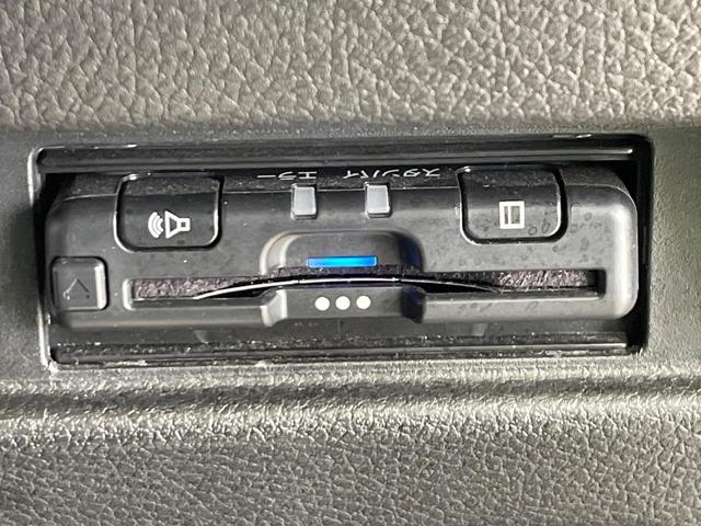 スペーシアカスタム ハイブリッドＸＳ　禁煙車　フローティング９型ナビ　スズキセーフティサポート　両側電動ドア　ハーフレザー　シートヒーター　クリアランスソナー　ＬＥＤヘッド　ＥＴＣ　アイドリングストップ　スマートキー　純正１５インチアルミ（53枚目）