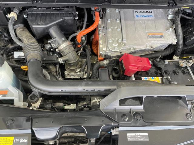 セレナ e-パワー ハイウェイスターV 禁煙車 純正10型ナビ 後席モニター 全周囲カメラ 衝突軽減 プロパイロット 両側電動ドア BSM スマートルームミラー クリアランスソナー スマートキー LEDヘッド ETC 純正16インチアルミ(18枚目)