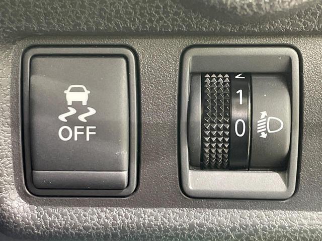 ノート X 禁煙車 純正SDナビ スマートキー オートライト オートエアコン Bluetooth CD/DVD再生 フルセグTV アイドリングストップ(38枚目)