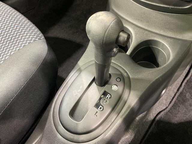 ノート X 禁煙車 純正SDナビ スマートキー オートライト オートエアコン Bluetooth CD/DVD再生 フルセグTV アイドリングストップ(39枚目)