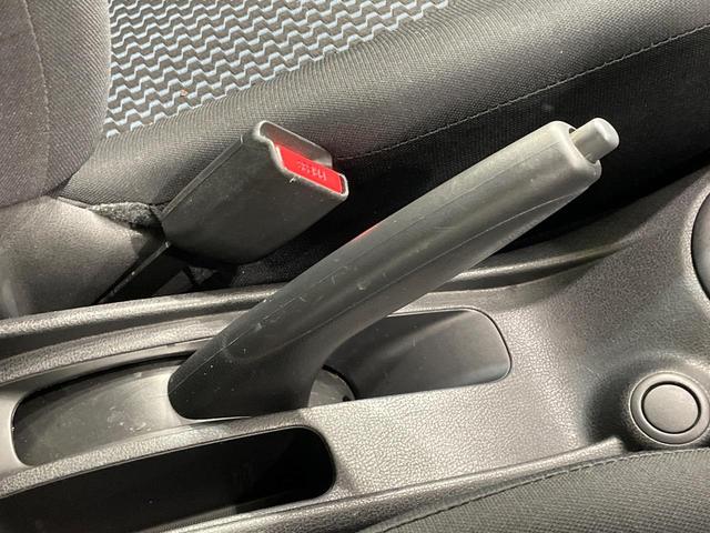 ノート X 禁煙車 純正SDナビ スマートキー オートライト オートエアコン Bluetooth CD/DVD再生 フルセグTV アイドリングストップ(44枚目)