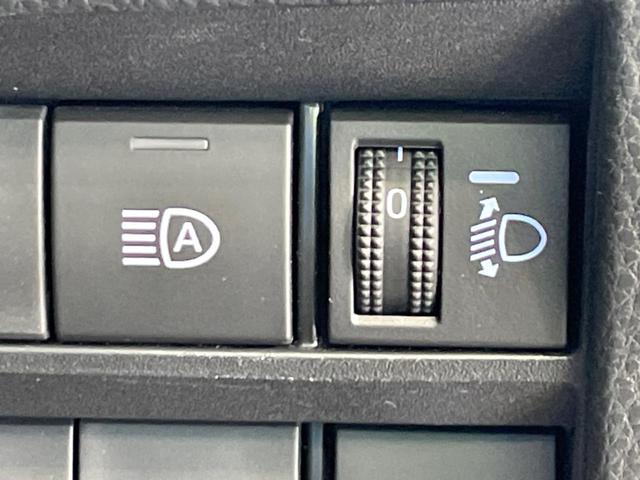 ヴォクシー S-Z 禁煙車 10.5型ナビ 全周囲カメラ セーフティセンス レーダークルーズ ハーフレザー シートヒーター ステアリングヒーター 電動リア パーキングアシスト クリアランスソナー LEDヘッド ETC(44枚目)