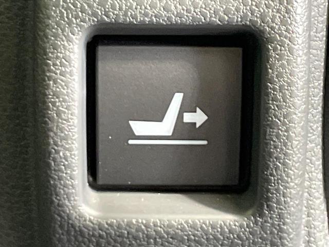 タント カスタムRSスタイルセレクション 禁煙車 SDナビ 衝突軽減 レーダークルーズ 両側電動ドア ハーフレザー シートヒーター クリアランスソナー LEDヘッド バックカメラ ETC 純正15AW スマートキー アイドリングストップ(50枚目)