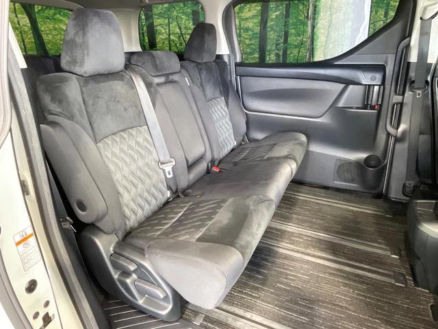 アルファード ２．５Ｓ　禁煙車　１１型ＢＩＧＸ　後席モニター　デジタルインナー　セーフティセンス　レーダークルーズ　両側電動ドア　クリアランスソナー　ＬＥＤヘッド　バックカメラ　ＥＴＣ　純正１８インチＡＷ　スマートキー（9枚目）