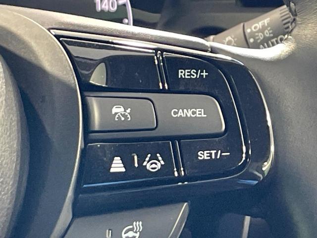 ヴェゼル ｅ：ＨＥＶ　Ｚ　禁煙車　ホンダコネクトディスプレイ　ＢＳＭ　ホンダセンシング　レーダークルーズ　ハーフレザー　シートヒーター　ステアリングヒーター　電動リア　クリアランスソナー　ＬＥＤヘッド　バックカメラ　ＥＴＣ（6枚目）