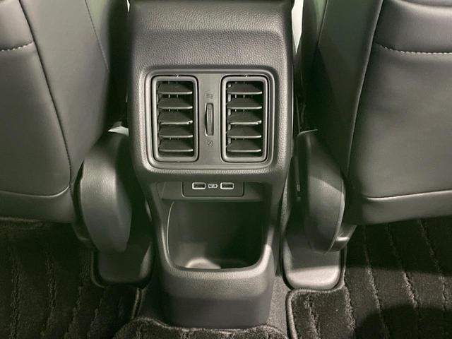 ヴェゼル ｅ：ＨＥＶ　Ｚ　禁煙車　ホンダコネクトディスプレイ　ＢＳＭ　ホンダセンシング　レーダークルーズ　ハーフレザー　シートヒーター　ステアリングヒーター　電動リア　クリアランスソナー　ＬＥＤヘッド　バックカメラ　ＥＴＣ（32枚目）