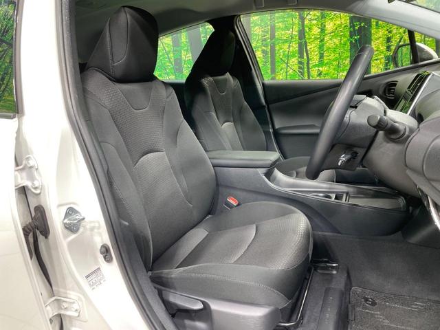 プリウス S 禁煙車 純正SDナビ セーフティセンス レーダークルーズ 車線逸脱警報 LEDヘッド バックカメラ ETC 純正15インチアルミ スマートキー(8枚目)