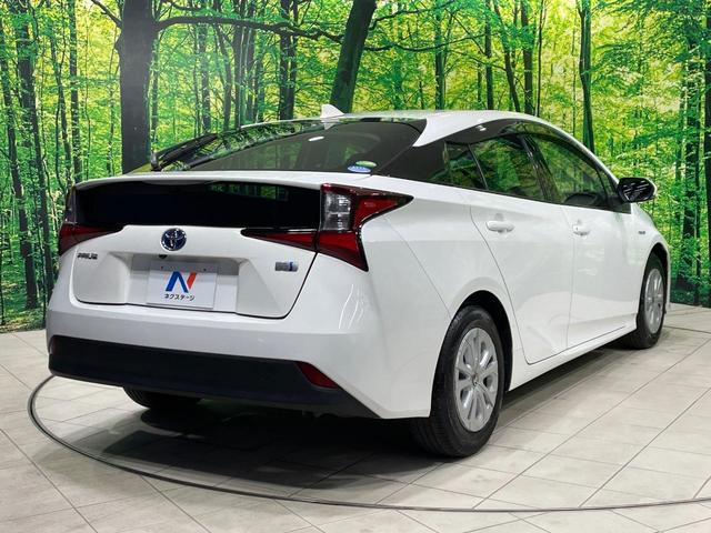 プリウス S 禁煙車 純正SDナビ セーフティセンス レーダークルーズ 車線逸脱警報 LEDヘッド バックカメラ ETC 純正15インチアルミ スマートキー(17枚目)