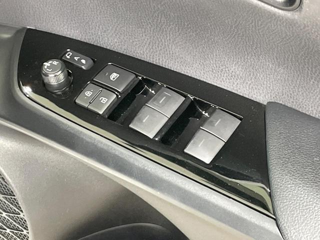 プリウス S 禁煙車 純正SDナビ セーフティセンス レーダークルーズ 車線逸脱警報 LEDヘッド バックカメラ ETC 純正15インチアルミ スマートキー(30枚目)