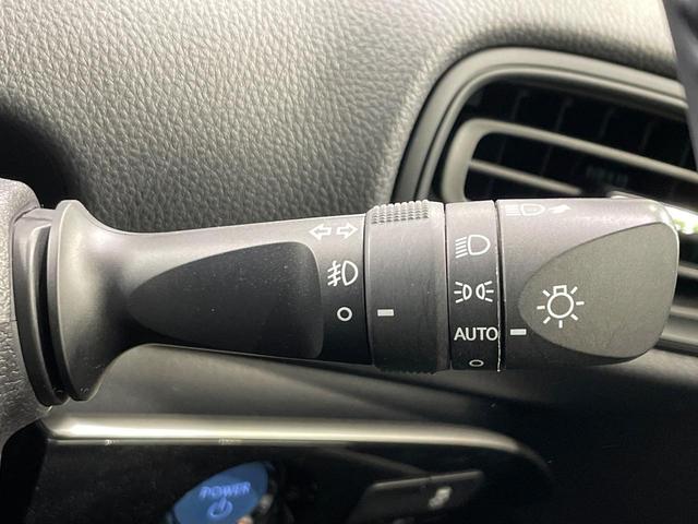 プリウス S 禁煙車 純正SDナビ セーフティセンス レーダークルーズ 車線逸脱警報 LEDヘッド バックカメラ ETC 純正15インチアルミ スマートキー(37枚目)