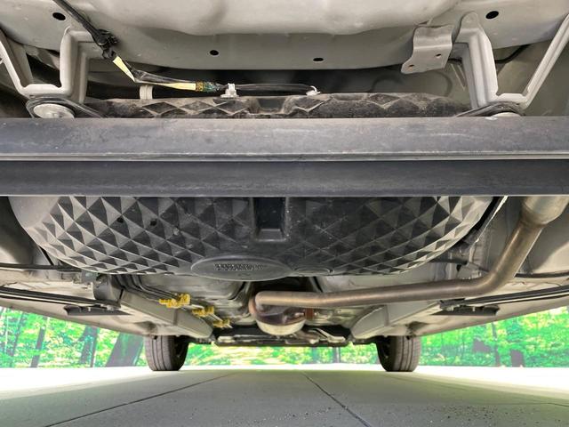 親切・丁寧な専門メカニックスタッフが応対！・車検・点検整備・事故等の修理などアフターサービスも安心。お車のカスタマイズもネクステージのサービススタッフまでご相談ください！