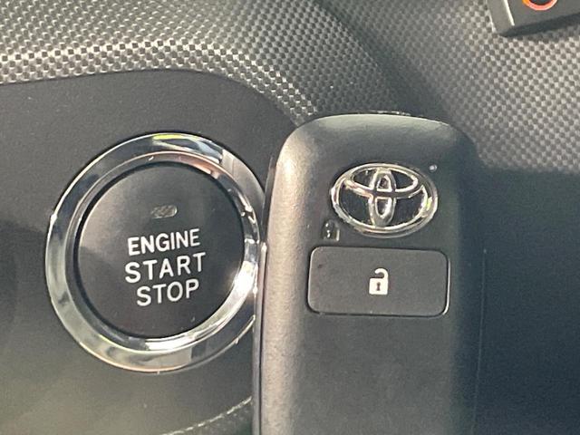 ライズ Ｚ　禁煙車　９型ディスプレイオーディオ　スマートアシスト　レーダークルーズ　シートヒーター　クリアランスソナー　シーケンシャルＬＥＤヘッド　バックカメラ　ＥＴＣ　純正１７インチアルミ　スマートキー（9枚目）