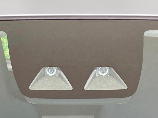 【スマートアシスト】走行中に前方の車両等を認識し、衝突しそうな時は警報とブレーキで衝突回避と被害軽減をアシスト。より安全にドライブをお楽しみいただけます。