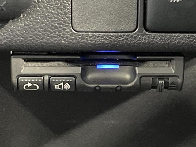 【ＥＴＣ】高速道路の料金所をストレスなく通過！話題のスポットやサービスエリアに多い「スマートＩＣ」利用時は必須のアイテムです。当店でセットアップを実施、ご納車当日からすぐにご利用いただけます！