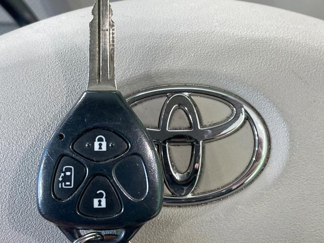 ポルテ １３０ｉ　Ｃパッケージ　禁煙車　純正ＳＤナビ　電動スライドドア　バックカメラ　クリアランスソナー　ＥＴＣ　オートエアコン　ＣＤ／ＤＶＤ再生　地デジ　電動格納ミラー（7枚目）