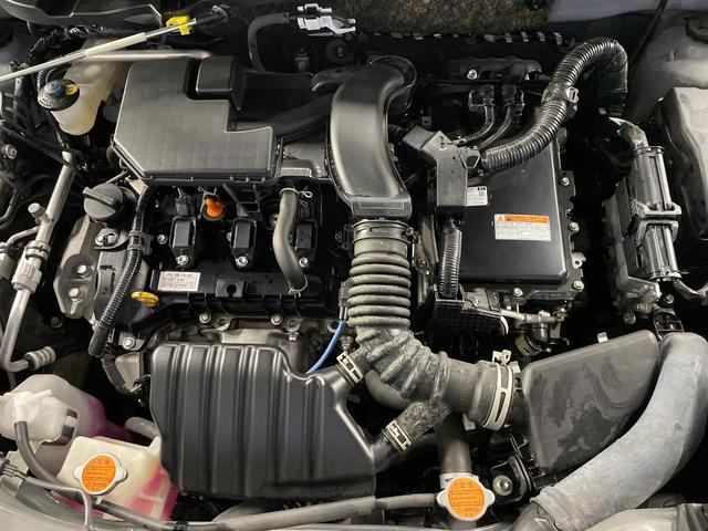 ライズ Ｚ　禁煙車　９型ディスプレイオーディオ　全周囲カメラ　シーケンシャル　スマートアシスト　レーダークルーズ　シートヒーター　クリアランスソナー　ＬＥＤヘッド　ＥＴＣ　純正１７インチアルミ　スマートキー（18枚目）