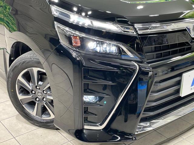 【ＬＥＤヘッドライト】悪天候や夜間走行時も良好な視界を確保し安心して運転できる高輝度ＬＥＤヘッドライトを装備！点灯速度が早く、消費電力も抑えられています。