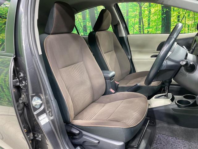 アクア Ｇ　禁煙車　純正ＳＤナビ　クリアランスソナー　ＥＴＣ　ＬＥＤヘッド　バックカメラ　オートエアコン　オートライト　スマートキー　Ｂｌｕｅｔｏｏｔｈ再生　電動格納ミラー（10枚目）