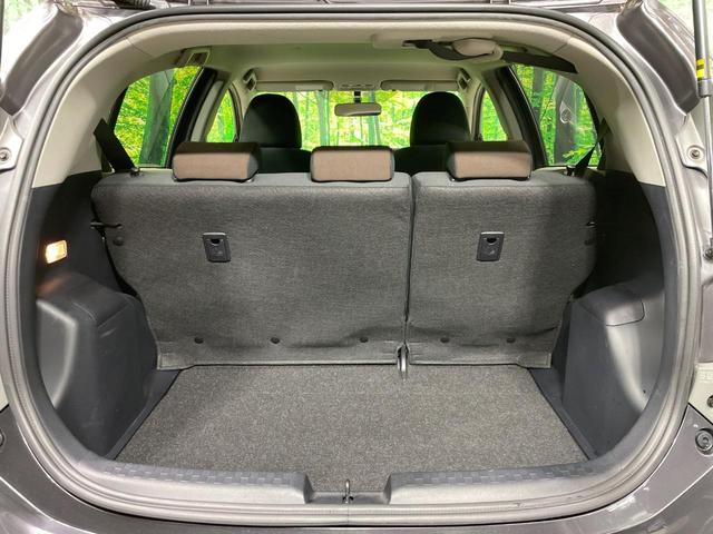 アクア Ｇ　禁煙車　純正ＳＤナビ　クリアランスソナー　ＥＴＣ　ＬＥＤヘッド　バックカメラ　オートエアコン　オートライト　スマートキー　Ｂｌｕｅｔｏｏｔｈ再生　電動格納ミラー（12枚目）