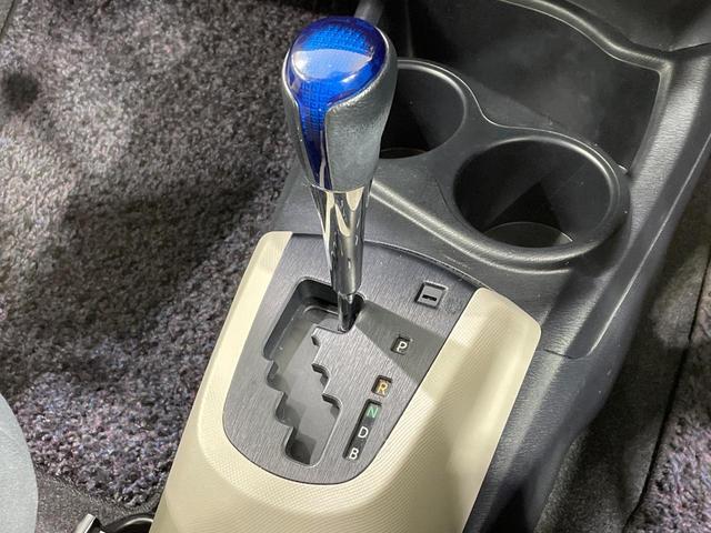 アクア Ｇ　禁煙車　純正ＳＤナビ　クリアランスソナー　ＥＴＣ　ＬＥＤヘッド　バックカメラ　オートエアコン　オートライト　スマートキー　Ｂｌｕｅｔｏｏｔｈ再生　電動格納ミラー（50枚目）