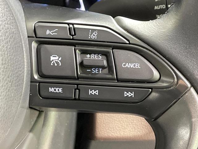 ヤリスクロス ハイブリッドＺ　禁煙車　ディスプレイオーディオ　全周囲カメラ　モデリスタ　セーフティセンス　レーダークルーズ　ハーフレザー　パワーシート　シートヒーター　クリアランスソナー　ＬＥＤヘッド　ＥＴＣ　純正１８インチアルミ（6枚目）