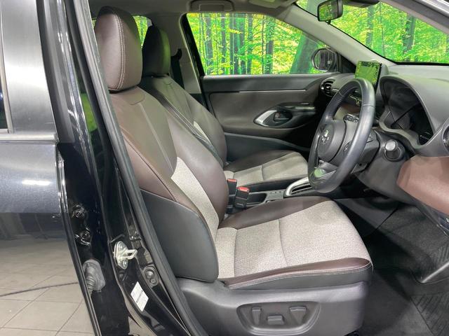 ヤリスクロス ハイブリッドＺ　禁煙車　ディスプレイオーディオ　全周囲カメラ　モデリスタ　セーフティセンス　レーダークルーズ　ハーフレザー　パワーシート　シートヒーター　クリアランスソナー　ＬＥＤヘッド　ＥＴＣ　純正１８インチアルミ（10枚目）