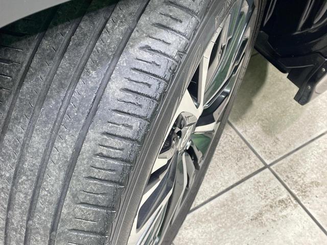 ヤリスクロス ハイブリッドＺ　禁煙車　ディスプレイオーディオ　全周囲カメラ　モデリスタ　セーフティセンス　レーダークルーズ　ハーフレザー　パワーシート　シートヒーター　クリアランスソナー　ＬＥＤヘッド　ＥＴＣ　純正１８インチアルミ（35枚目）