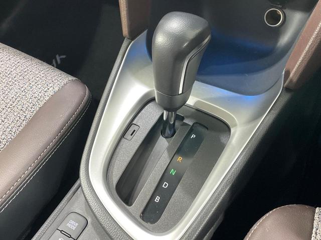 ヤリスクロス ハイブリッドＺ　禁煙車　ディスプレイオーディオ　全周囲カメラ　モデリスタ　セーフティセンス　レーダークルーズ　ハーフレザー　パワーシート　シートヒーター　クリアランスソナー　ＬＥＤヘッド　ＥＴＣ　純正１８インチアルミ（41枚目）