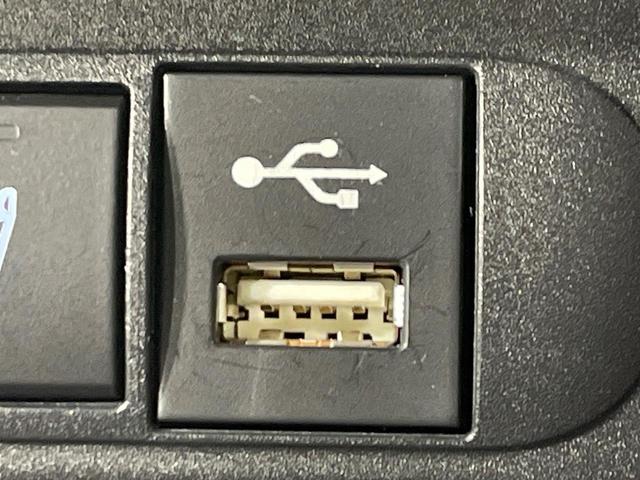 ヤリスクロス ハイブリッドＺ　禁煙車　ディスプレイオーディオ　全周囲カメラ　モデリスタ　セーフティセンス　レーダークルーズ　ハーフレザー　パワーシート　シートヒーター　クリアランスソナー　ＬＥＤヘッド　ＥＴＣ　純正１８インチアルミ（47枚目）