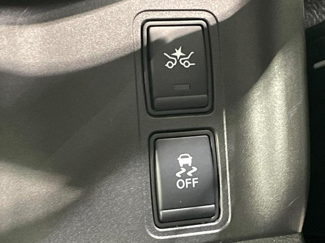 セレナ e-パワー ハイウェイスターV 禁煙車 セーフティA 純正9型ナビ 後席モニター アラウンドビュー 衝突軽減装置 踏み間違い防止アシスト パーキングアシスト クルコン 両側電動ドア LEDヘッド ETC 純正15インチアルミ(6枚目)