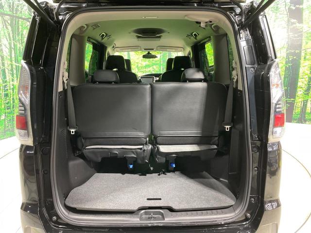 セレナ e-パワー ハイウェイスターV 禁煙車 セーフティA 純正9型ナビ 後席モニター アラウンドビュー 衝突軽減装置 踏み間違い防止アシスト パーキングアシスト クルコン 両側電動ドア LEDヘッド ETC 純正15インチアルミ(30枚目)