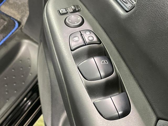 セレナ e-パワー ハイウェイスターV 禁煙車 セーフティA 純正9型ナビ 後席モニター アラウンドビュー 衝突軽減装置 踏み間違い防止アシスト パーキングアシスト クルコン 両側電動ドア LEDヘッド ETC 純正15インチアルミ(53枚目)