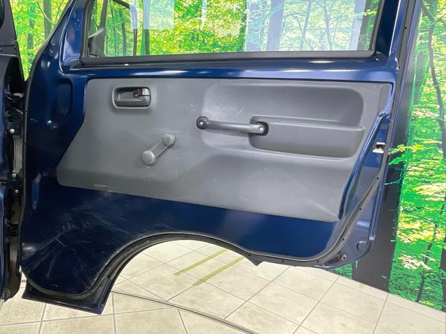 キャリイトラック ＫＣパワステ農繁仕様　禁煙車　４ＷＤ　５速マニュアル車　スズキセーフティサポート　オートハイビーム　車線逸脱警報　オートライト　ＥＴＣ　ＣＤ再生　ＵＳＢ接続（28枚目）