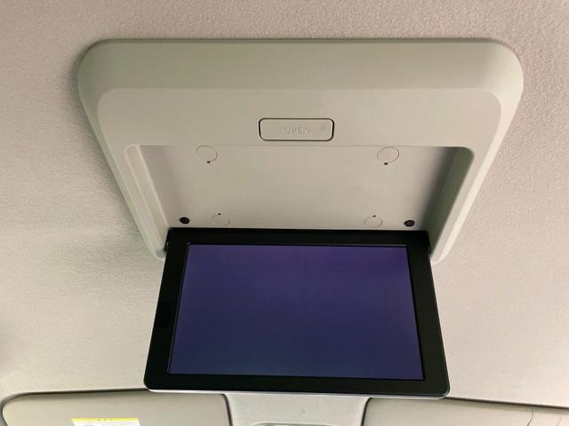 セレナ ハイウェイスターＳ－ＨＶアドバンスドセーフティパック　禁煙車　純正８型ナビ　後席モニター　アラウンドビュー　衝突軽減装置　クルコン　車線逸脱警報　両側電動ドア　ＬＥＤヘッド　ＥＴＣ　純正１６インチアルミ　スマートキー　アイドリングストップ（5枚目）