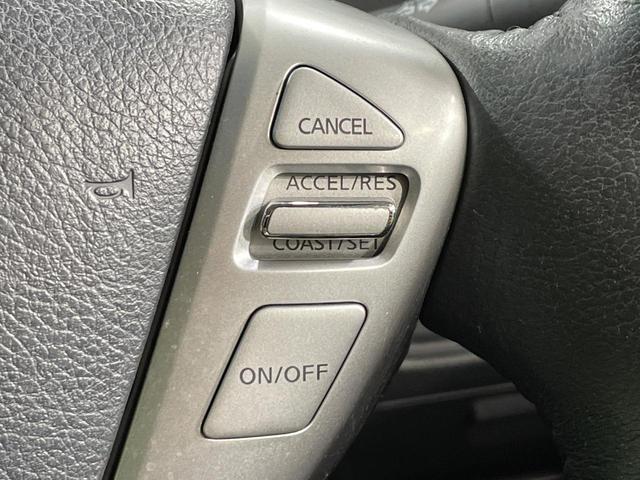 セレナ ハイウェイスターＳ－ＨＶアドバンスドセーフティパック　禁煙車　純正８型ナビ　後席モニター　アラウンドビュー　衝突軽減装置　クルコン　車線逸脱警報　両側電動ドア　ＬＥＤヘッド　ＥＴＣ　純正１６インチアルミ　スマートキー　アイドリングストップ（6枚目）