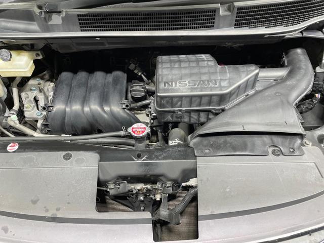 セレナ ハイウェイスターＳ－ＨＶアドバンスドセーフティパック　禁煙車　純正８型ナビ　後席モニター　アラウンドビュー　衝突軽減装置　クルコン　車線逸脱警報　両側電動ドア　ＬＥＤヘッド　ＥＴＣ　純正１６インチアルミ　スマートキー　アイドリングストップ（18枚目）