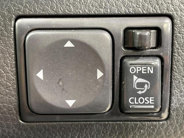 セレナ ハイウェイスターＳ－ＨＶアドバンスドセーフティパック　禁煙車　純正８型ナビ　後席モニター　アラウンドビュー　衝突軽減装置　クルコン　車線逸脱警報　両側電動ドア　ＬＥＤヘッド　ＥＴＣ　純正１６インチアルミ　スマートキー　アイドリングストップ（39枚目）