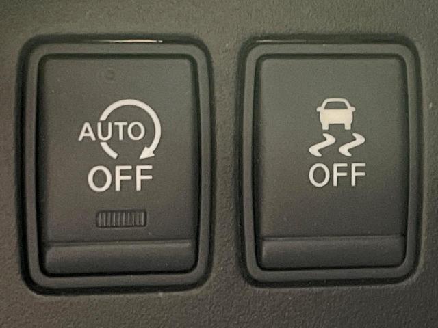 セレナ ハイウェイスターＳ－ＨＶアドバンスドセーフティパック　禁煙車　純正８型ナビ　後席モニター　アラウンドビュー　衝突軽減装置　クルコン　車線逸脱警報　両側電動ドア　ＬＥＤヘッド　ＥＴＣ　純正１６インチアルミ　スマートキー　アイドリングストップ（42枚目）