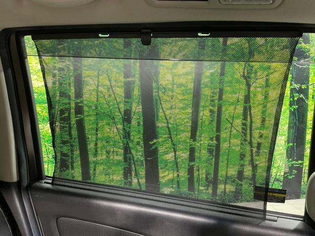 セレナ ハイウェイスターＳ－ＨＶアドバンスドセーフティパック　禁煙車　純正８型ナビ　後席モニター　アラウンドビュー　衝突軽減装置　クルコン　車線逸脱警報　両側電動ドア　ＬＥＤヘッド　ＥＴＣ　純正１６インチアルミ　スマートキー　アイドリングストップ（53枚目）