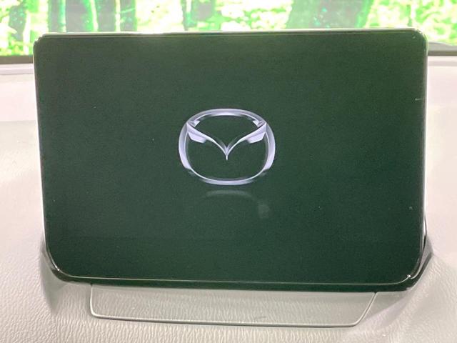 ＭＡＺＤＡ２ １５Ｓ　ブラックトーンエディション　禁煙車　８型コネクトナビ　全周囲カメラ　衝突軽減装置　レーダークルーズ　クリアランスソナー　ＬＥＤヘッド　ＥＴＣ　純正１６インチアルミ　スマートキー（3枚目）