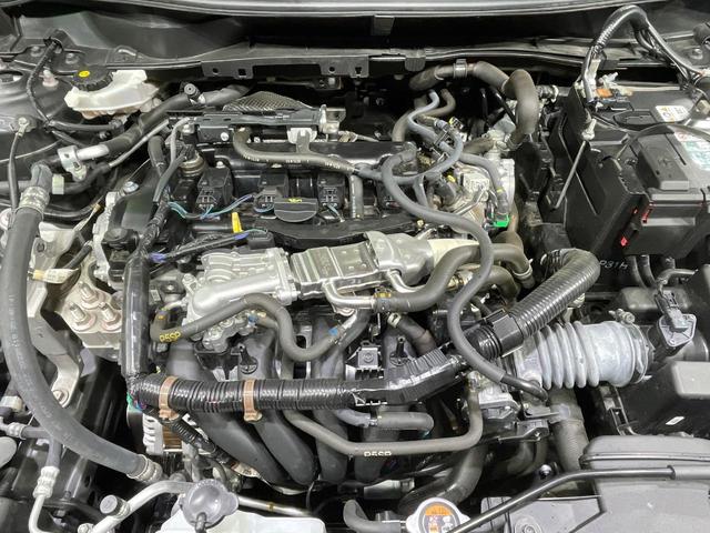 ＭＡＺＤＡ２ １５Ｓ　ブラックトーンエディション　禁煙車　８型コネクトナビ　全周囲カメラ　衝突軽減装置　レーダークルーズ　クリアランスソナー　ＬＥＤヘッド　ＥＴＣ　純正１６インチアルミ　スマートキー（18枚目）