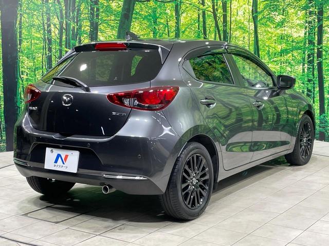 ＭＡＺＤＡ２ １５Ｓ　ブラックトーンエディション　禁煙車　８型コネクトナビ　全周囲カメラ　衝突軽減装置　レーダークルーズ　クリアランスソナー　ＬＥＤヘッド　ＥＴＣ　純正１６インチアルミ　スマートキー（26枚目）