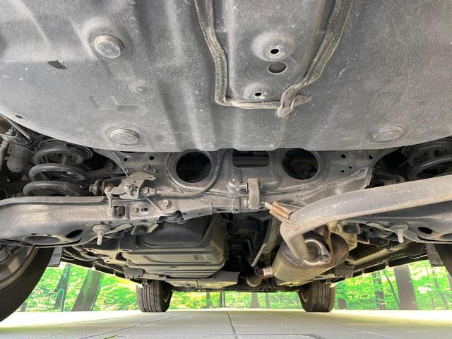 親切・丁寧な専門メカニックスタッフが応対！・車検・点検整備・事故等の修理などアフターサービスも安心。お車のカスタマイズもネクステージのサービススタッフまでご相談ください！